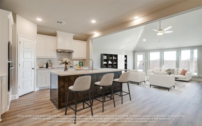560 Holiday Avenue, Waxahachie, TX 75165, 3 Bedrooms Bedrooms, ,2 BathroomsBathrooms,Residential,For Sale,560 Holiday Avenue,20802539