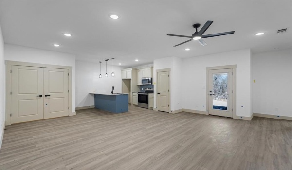 723 W Parnell, Denison, TX 75020, 3 Habitaciones Habitaciones , ,2 BañosBaños,Residential,En Venta,723 W Parnell,20807446