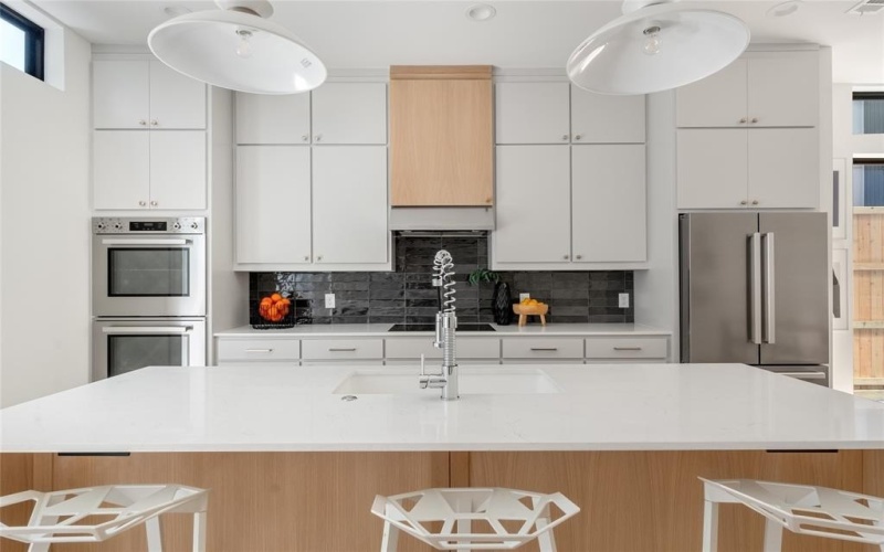 2314 Kirby Street, Dallas, TX 75204, 3 Habitaciones Habitaciones , ,3 BañosBaños,Residential,En Venta,2314 Kirby Street,20807483