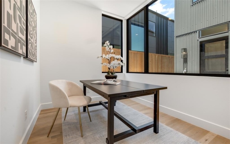 2314 Kirby Street, Dallas, TX 75204, 3 Habitaciones Habitaciones , ,3 BañosBaños,Residential,En Venta,2314 Kirby Street,20807483
