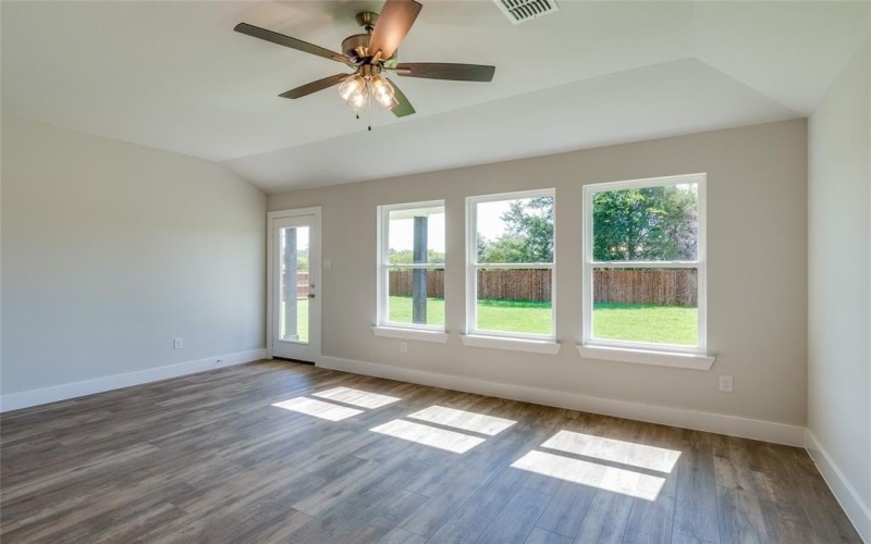 605 Finlee Way, Tioga, TX 76271, 3 Bedrooms Bedrooms, ,2 BathroomsBathrooms,Residential,For Sale,605 Finlee Way,20802667