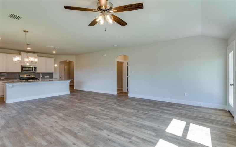 605 Finlee Way, Tioga, TX 76271, 3 Bedrooms Bedrooms, ,2 BathroomsBathrooms,Residential,For Sale,605 Finlee Way,20802667