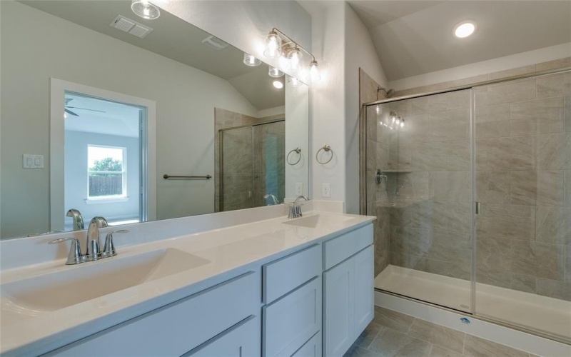 605 Finlee Way, Tioga, TX 76271, 3 Bedrooms Bedrooms, ,2 BathroomsBathrooms,Residential,For Sale,605 Finlee Way,20802667
