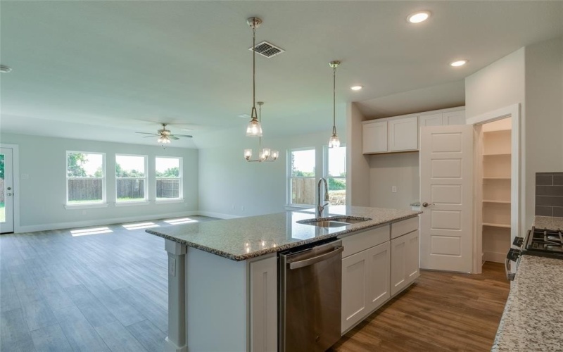 605 Finlee Way, Tioga, TX 76271, 3 Bedrooms Bedrooms, ,2 BathroomsBathrooms,Residential,For Sale,605 Finlee Way,20802667