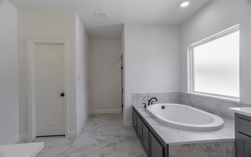 12517 Hopke Court, Fort Worth, TX 76126, 4 Bedrooms Bedrooms, ,2 BathroomsBathrooms,Residential,For Sale,12517 Hopke Court,20807496
