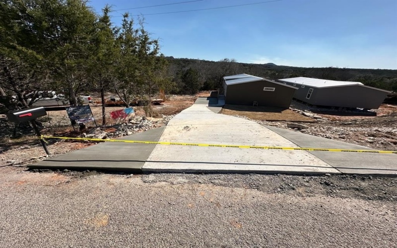 815 Thicket Trail, Granbury, TX 76048, 4 Bedrooms Bedrooms, ,2 BathroomsBathrooms,Residential,For Sale,815 Thicket Trail,20802844