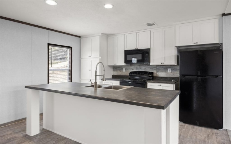 815 Thicket Trail, Granbury, TX 76048, 4 Bedrooms Bedrooms, ,2 BathroomsBathrooms,Residential,For Sale,815 Thicket Trail,20802844