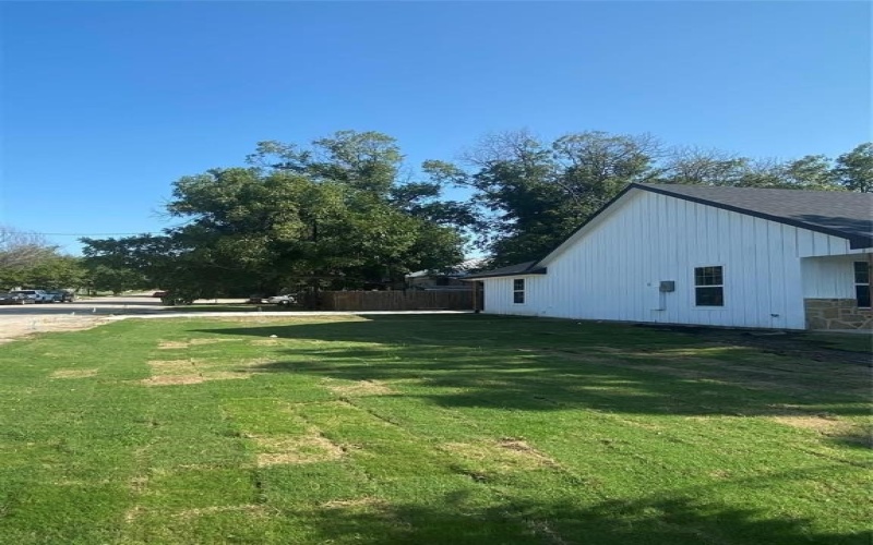 801 NE 1ST Street, Mineral Wells, TX 76067, 3 Bedrooms Bedrooms, ,2 BathroomsBathrooms,Residential,For Sale,801 NE 1ST Street,20807754