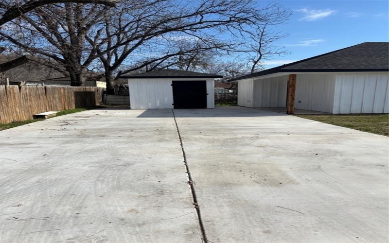 801 NE 1ST Street, Mineral Wells, TX 76067, 3 Bedrooms Bedrooms, ,2 BathroomsBathrooms,Residential,For Sale,801 NE 1ST Street,20807754