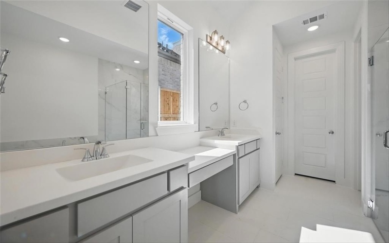 1912 Cannon Court, Aubrey, TX 76227, 4 Bedrooms Bedrooms, ,3 BathroomsBathrooms,Residential,For Sale,1912 Cannon Court,20808350