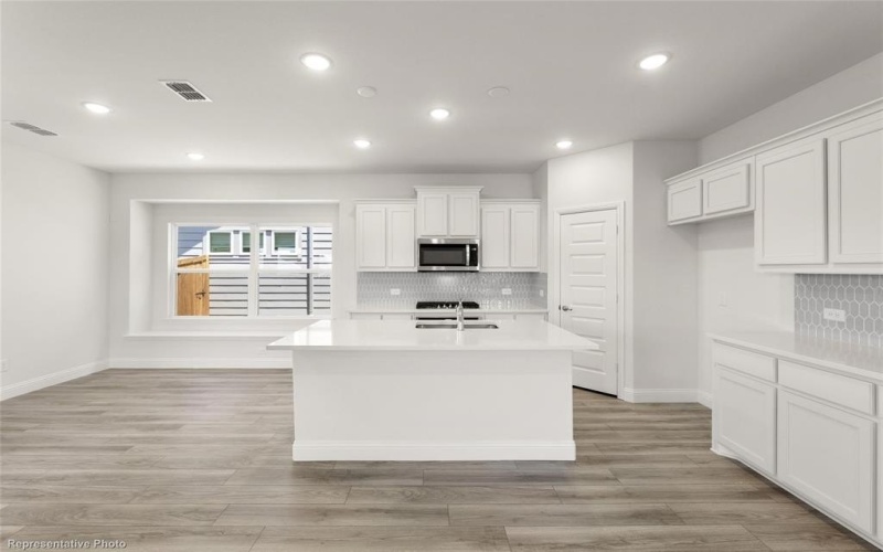 1732 Meadow Crest Drive, Aubrey, TX 76227, 4 Bedrooms Bedrooms, ,2 BathroomsBathrooms,Residential,For Sale,1732 Meadow Crest Drive,20808420