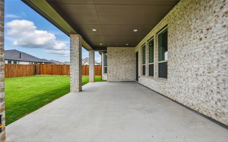 1904 Prickly Poppy Court, Aubrey, TX 76227, 4 Bedrooms Bedrooms, ,5 BathroomsBathrooms,Residential,For Sale,1904 Prickly Poppy Court,20808474