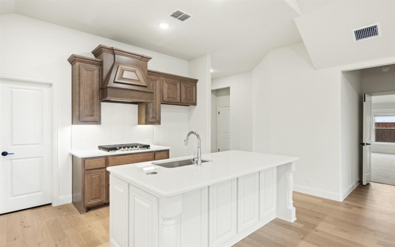 1016 Silver Sage Drive, Justin, TX 76247, 4 Habitaciones Habitaciones , ,2 BañosBaños,Residential,En Venta,1016 Silver Sage Drive,20808520