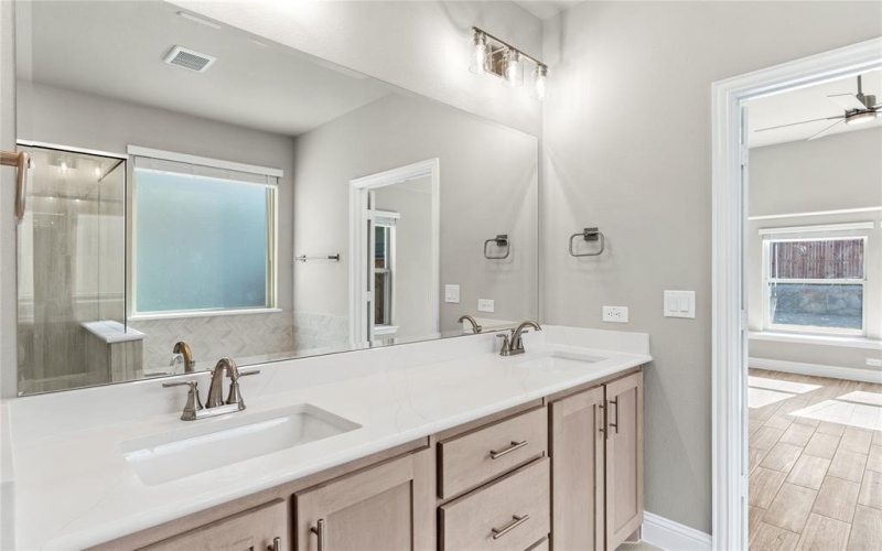 1907 Midhurst Drive, Forney, TX 75126, 4 Bedrooms Bedrooms, ,3 BathroomsBathrooms,Residential,For Sale,1907 Midhurst Drive,20808573
