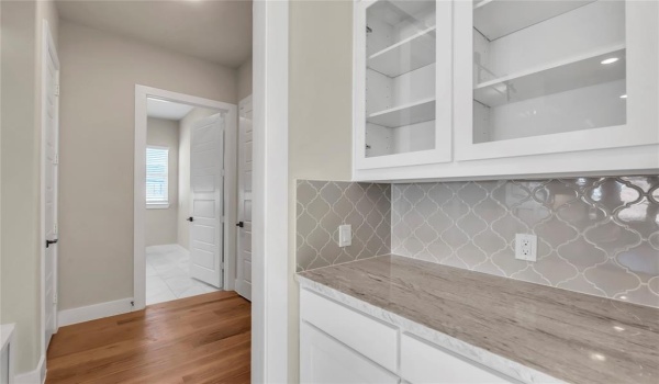 1065 Julian Drive, Van Alstyne, TX 75495, 4 Bedrooms Bedrooms, ,3 BathroomsBathrooms,Residential,For Sale,1065 Julian Drive,20808604