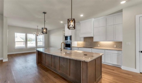1065 Julian Drive, Van Alstyne, TX 75495, 4 Bedrooms Bedrooms, ,3 BathroomsBathrooms,Residential,For Sale,1065 Julian Drive,20808604