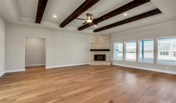 1065 Julian Drive, Van Alstyne, TX 75495, 4 Bedrooms Bedrooms, ,3 BathroomsBathrooms,Residential,For Sale,1065 Julian Drive,20808604