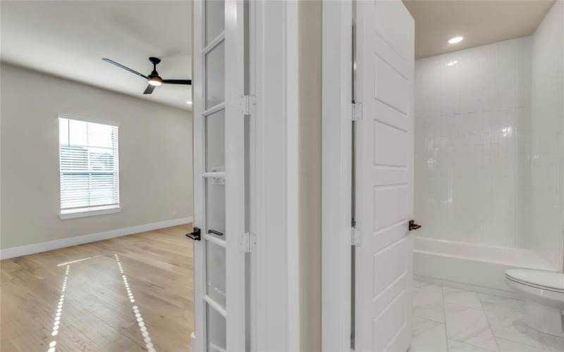 1065 Julian Drive, Van Alstyne, TX 75495, 4 Bedrooms Bedrooms, ,3 BathroomsBathrooms,Residential,For Sale,1065 Julian Drive,20808604