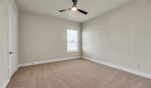 1065 Julian Drive, Van Alstyne, TX 75495, 4 Bedrooms Bedrooms, ,3 BathroomsBathrooms,Residential,For Sale,1065 Julian Drive,20808604
