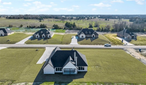 1065 Julian Drive, Van Alstyne, TX 75495, 4 Bedrooms Bedrooms, ,3 BathroomsBathrooms,Residential,For Sale,1065 Julian Drive,20808604