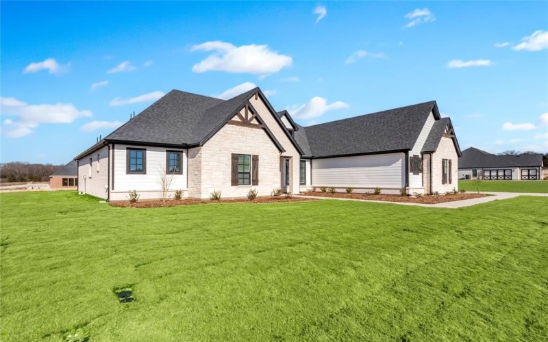 1065 Julian Drive, Van Alstyne, TX 75495, 4 Bedrooms Bedrooms, ,3 BathroomsBathrooms,Residential,For Sale,1065 Julian Drive,20808604
