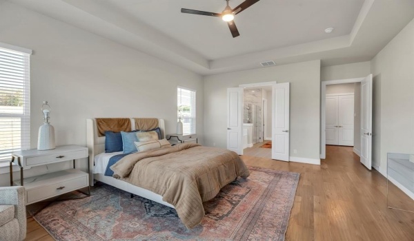 1075 Julian Drive, Van Alstyne, TX 75495, 4 Bedrooms Bedrooms, ,3 BathroomsBathrooms,Residential,For Sale,1075 Julian Drive,20808609
