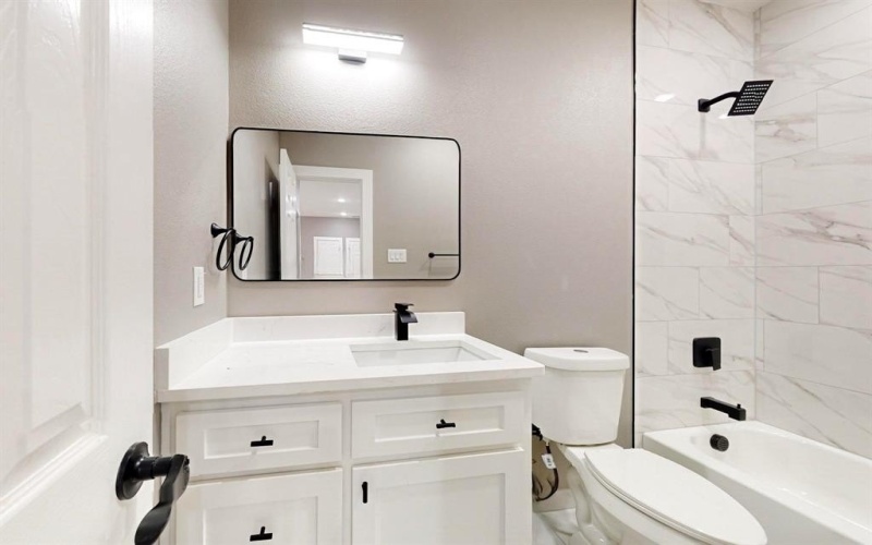 805 Fletcher Street, Gainesville, TX 76240, 3 Bedrooms Bedrooms, ,2 BathroomsBathrooms,Residential,For Sale,805 Fletcher Street,20808706
