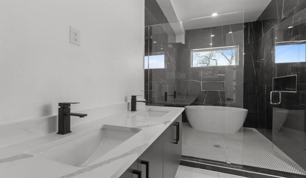 1847 Pollard Street, Dallas, TX 75208, 4 Habitaciones Habitaciones , ,5 BañosBaños,Residential Lease,En Alquiler,1847 Pollard Street,20808796