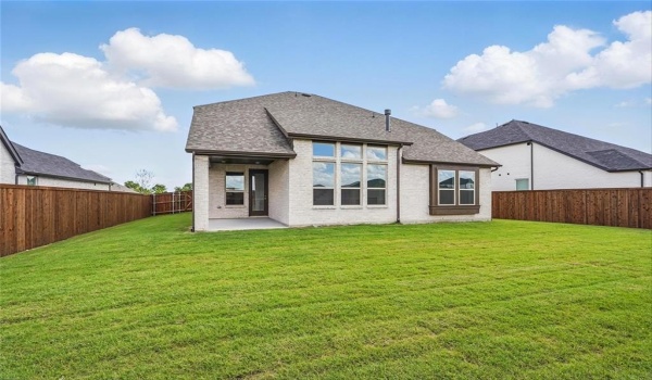 1833 Dolce Lane, McLendon Chisholm, TX 75032, 4 Bedrooms Bedrooms, ,3 BathroomsBathrooms,Residential,For Sale,1833 Dolce Lane,20809044