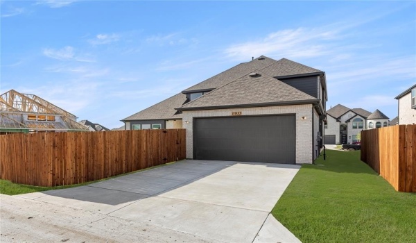 11933 Crystal Springs Lane, Frisco, TX 75035, 4 Bedrooms Bedrooms, ,3 BathroomsBathrooms,Residential,For Sale,11933 Crystal Springs Lane,20809056