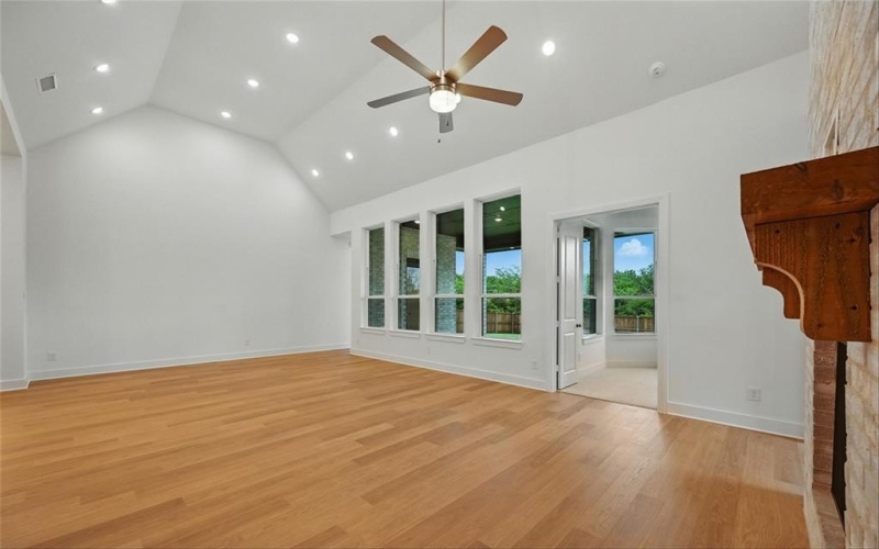 1723 Grenache Drive, McLendon Chisholm, TX 75032, 4 Bedrooms Bedrooms, ,5 BathroomsBathrooms,Residential,For Sale,1723 Grenache Drive,20809070