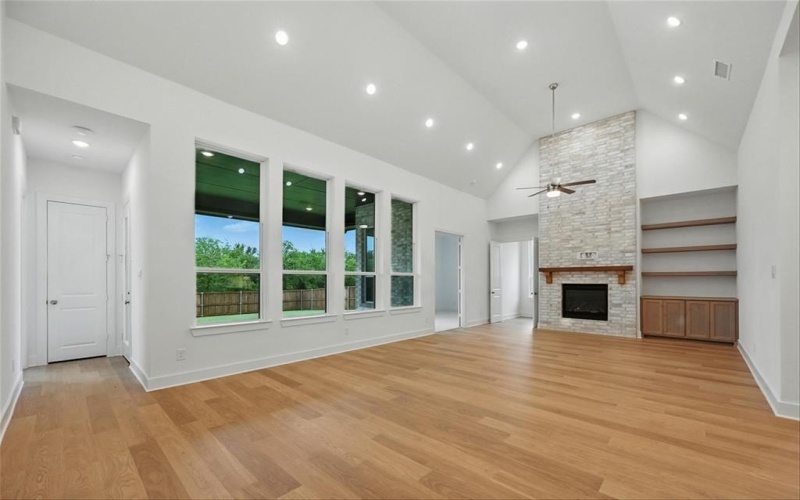 1723 Grenache Drive, McLendon Chisholm, TX 75032, 4 Bedrooms Bedrooms, ,5 BathroomsBathrooms,Residential,For Sale,1723 Grenache Drive,20809070