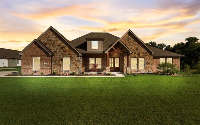 4243 Southern Oaks Drive, Royse City, TX 75189, 5 Bedrooms Bedrooms, ,3 BathroomsBathrooms,Residential,For Sale,4243 Southern Oaks Drive,20811564