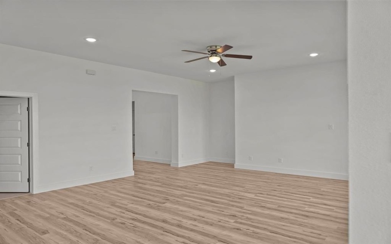 217 Rosemary Drive, Azle, TX 76020, 3 Bedrooms Bedrooms, ,2 BathroomsBathrooms,Residential,For Sale,217 Rosemary Drive,20815592