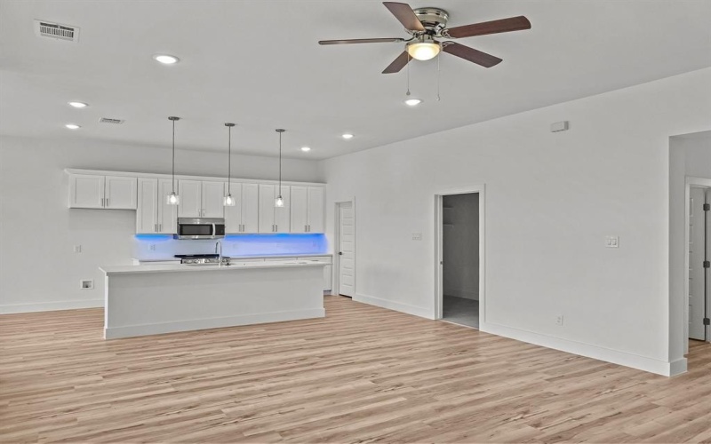 217 Rosemary Drive, Azle, TX 76020, 3 Bedrooms Bedrooms, ,2 BathroomsBathrooms,Residential,For Sale,217 Rosemary Drive,20815592