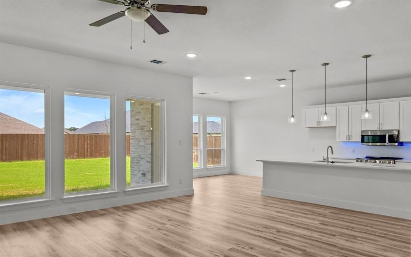 217 Rosemary Drive, Azle, TX 76020, 3 Bedrooms Bedrooms, ,2 BathroomsBathrooms,Residential,For Sale,217 Rosemary Drive,20815592