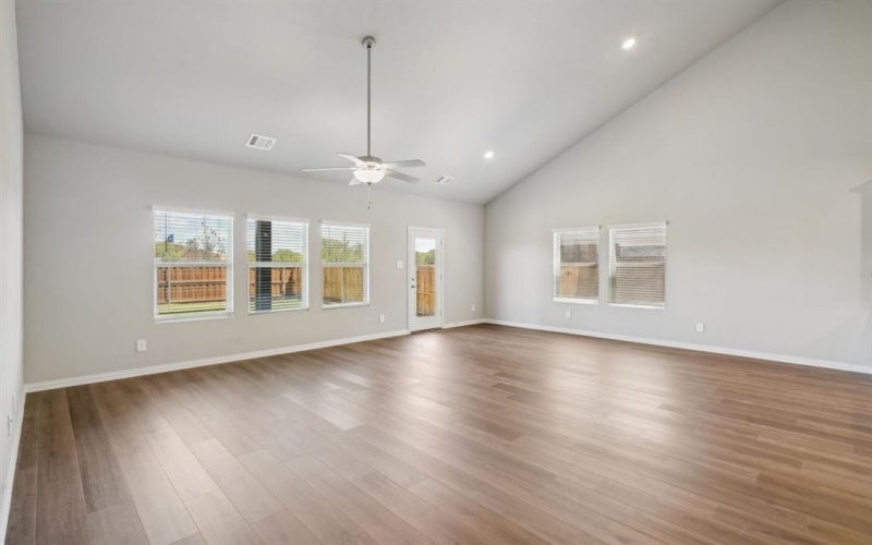 1322 Los Olmos Lane, Crandall, TX 75114, 5 Bedrooms Bedrooms, ,3 BathroomsBathrooms,Residential,For Sale,1322 Los Olmos Lane,20811599