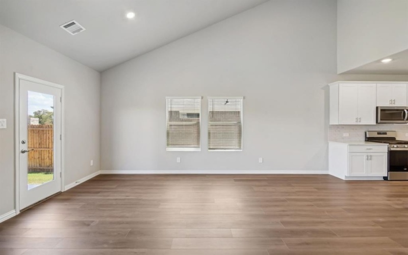 1322 Los Olmos Lane, Crandall, TX 75114, 5 Bedrooms Bedrooms, ,3 BathroomsBathrooms,Residential,For Sale,1322 Los Olmos Lane,20811599