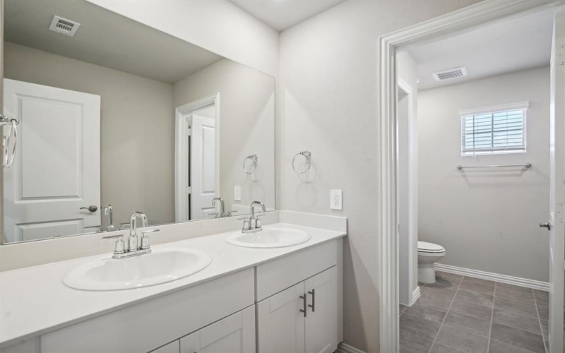 1322 Los Olmos Lane, Crandall, TX 75114, 5 Bedrooms Bedrooms, ,3 BathroomsBathrooms,Residential,For Sale,1322 Los Olmos Lane,20811599