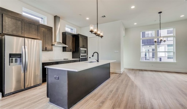 13325 Bee Street #304, Farmers Branch, TX 75234, 3 Bedrooms Bedrooms, ,3 BathroomsBathrooms,Residential,For Sale,13325 Bee Street,20815669