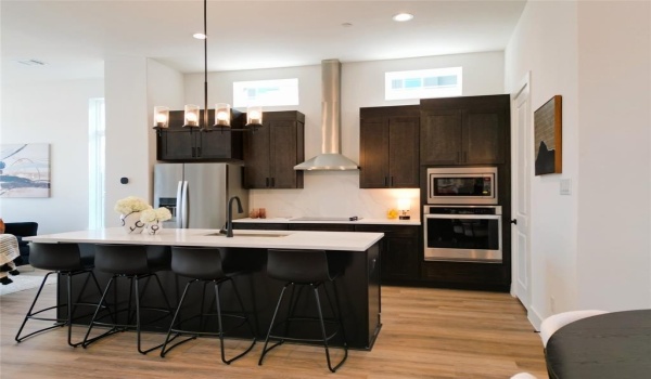 13325 Bee Street #305, Farmers Branch, TX 75234, 3 Bedrooms Bedrooms, ,3 BathroomsBathrooms,Residential,For Sale,13325 Bee Street,20815686