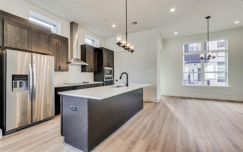 13325 Bee Street #104, Farmers Branch, TX 75234, 3 Bedrooms Bedrooms, ,3 BathroomsBathrooms,Residential,For Sale,13325 Bee Street,20815699