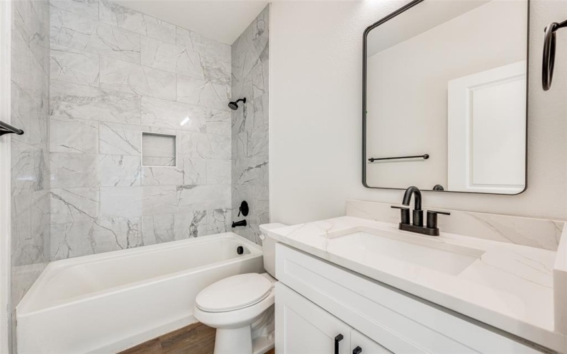 13325 Bee Street #104, Farmers Branch, TX 75234, 3 Bedrooms Bedrooms, ,3 BathroomsBathrooms,Residential,For Sale,13325 Bee Street,20815699