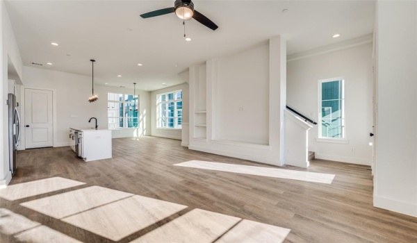 13325 Bee Street #104, Farmers Branch, TX 75234, 3 Bedrooms Bedrooms, ,3 BathroomsBathrooms,Residential,For Sale,13325 Bee Street,20815699