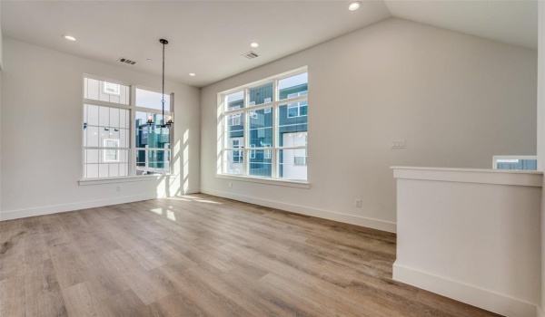 13325 Bee Street #104, Farmers Branch, TX 75234, 3 Bedrooms Bedrooms, ,3 BathroomsBathrooms,Residential,For Sale,13325 Bee Street,20815699