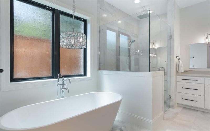 513 Lawnmeadow Drive, Richardson, TX 75080, 5 Bedrooms Bedrooms, ,6 BathroomsBathrooms,Residential,For Sale,513 Lawnmeadow Drive,20815806