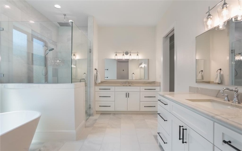 513 Lawnmeadow Drive, Richardson, TX 75080, 5 Bedrooms Bedrooms, ,6 BathroomsBathrooms,Residential,For Sale,513 Lawnmeadow Drive,20815806