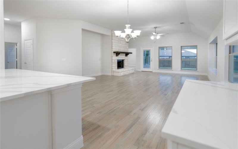 165 Winterwood Drive, Lavon, TX 75166, 4 Habitaciones Habitaciones , ,2 BañosBaños,Residential,En Venta,165 Winterwood Drive,20811994
