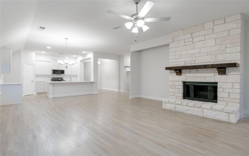 165 Winterwood Drive, Lavon, TX 75166, 4 Habitaciones Habitaciones , ,2 BañosBaños,Residential,En Venta,165 Winterwood Drive,20811994