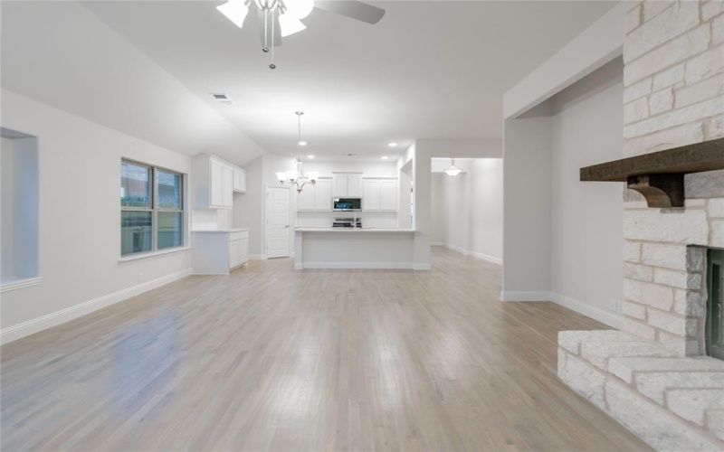 165 Winterwood Drive, Lavon, TX 75166, 4 Habitaciones Habitaciones , ,2 BañosBaños,Residential,En Venta,165 Winterwood Drive,20811994